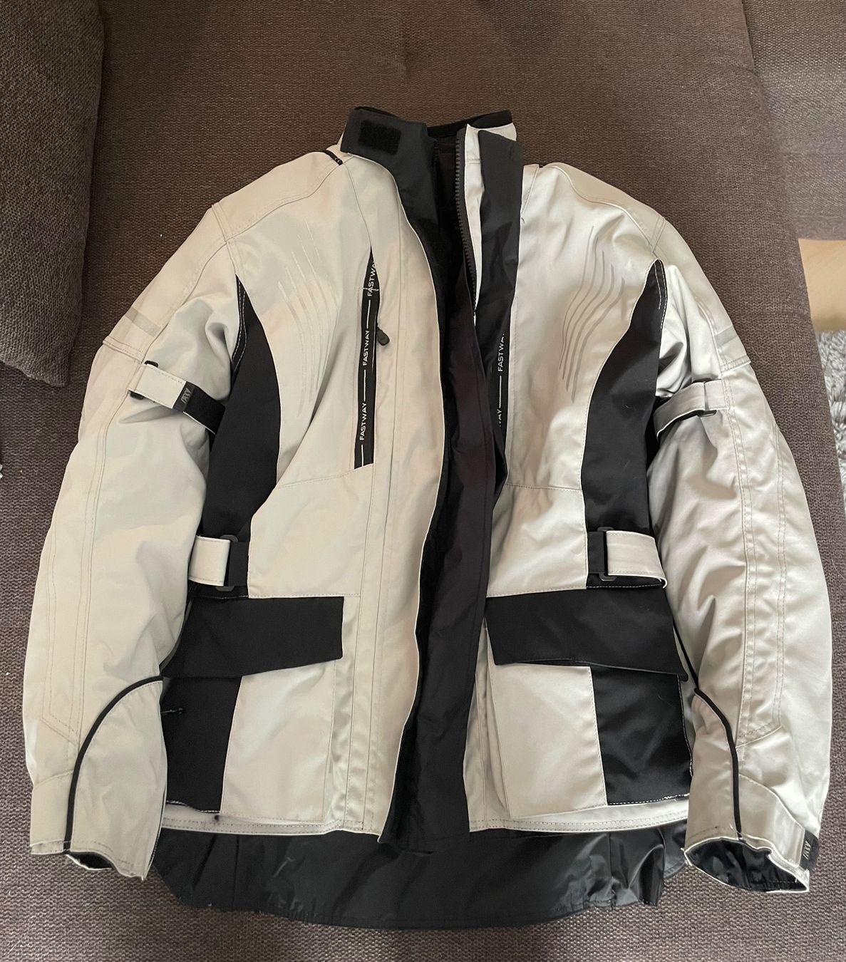 Giacche: Motorradjacke Damen Fastway Grösse 40 – Usato da Mels venduto da Puzzle1998