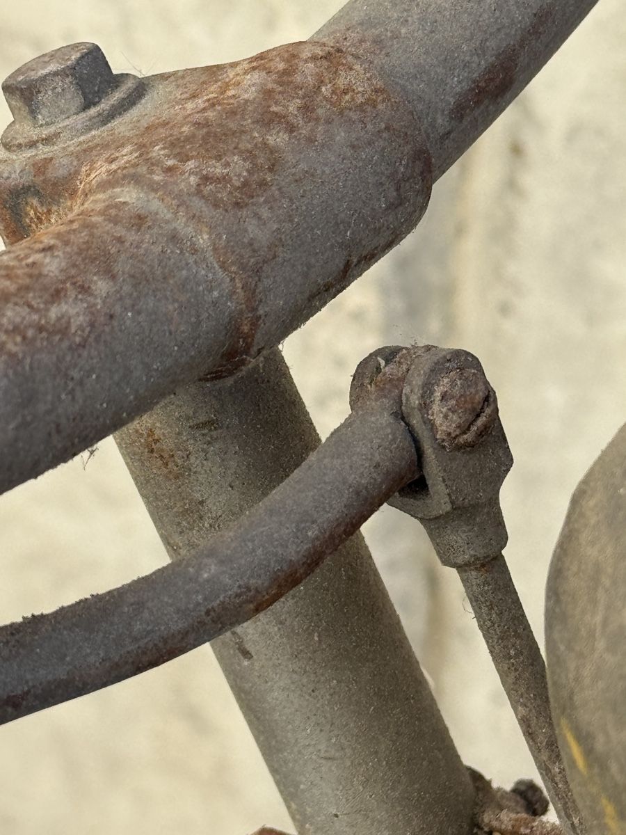 Vélos: trumph velo – Défectueux à neunkirch par Casavecchia 8