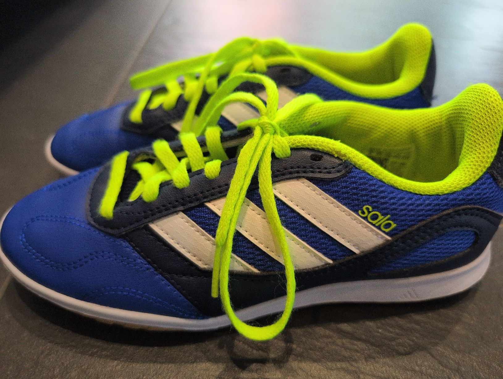 Adidas Scarpe per ragazzi: Adidas Schuhe Gr. 36 – Usato da Oberembrach venduto da Chanti83 2