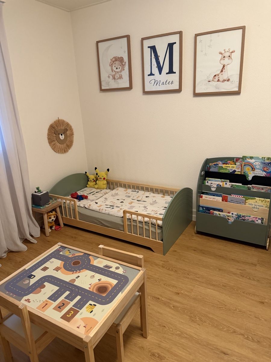 Betten: Kinderbett mit Rausfallschutz – Neu (gemäss Beschreibung) aus Richterswil von sar_rg96