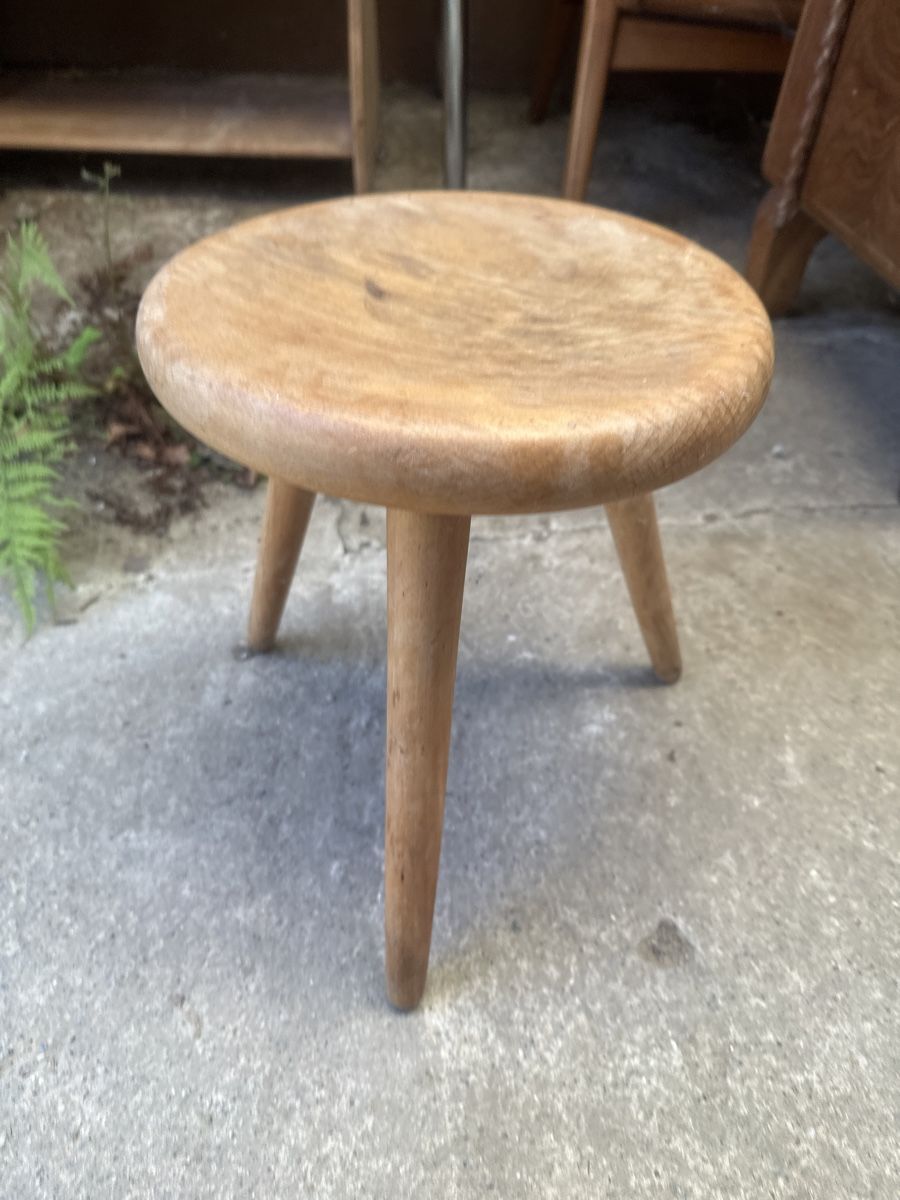 Hocker: kleiner Hocker, Vintage 3-Bein Schemel – Gebraucht aus Frauenfeld von aluma14 1