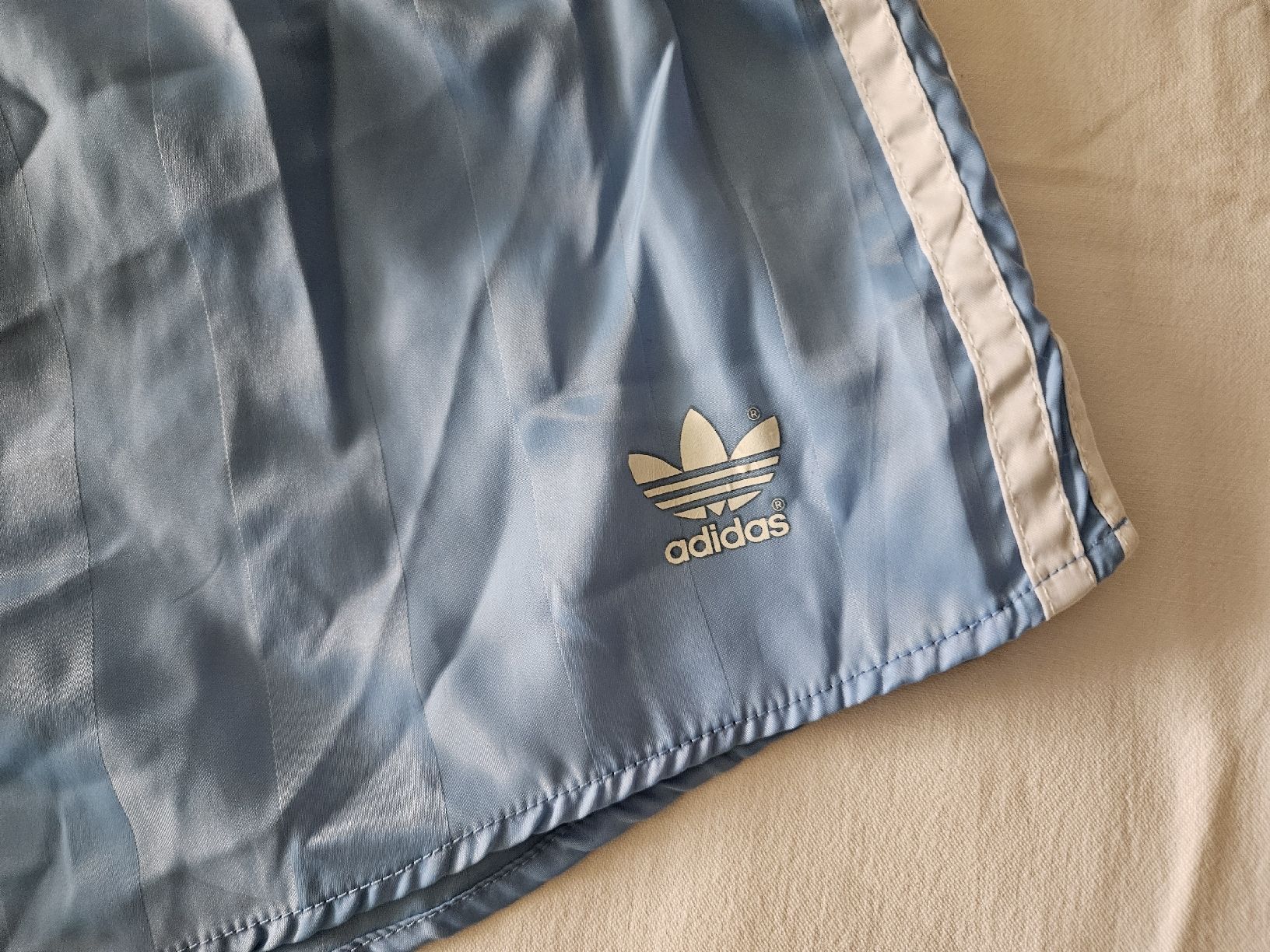 Adidas Hosen: Vintage Adidas Nylon 80s Shorts – Gebraucht aus Ettingen von  2