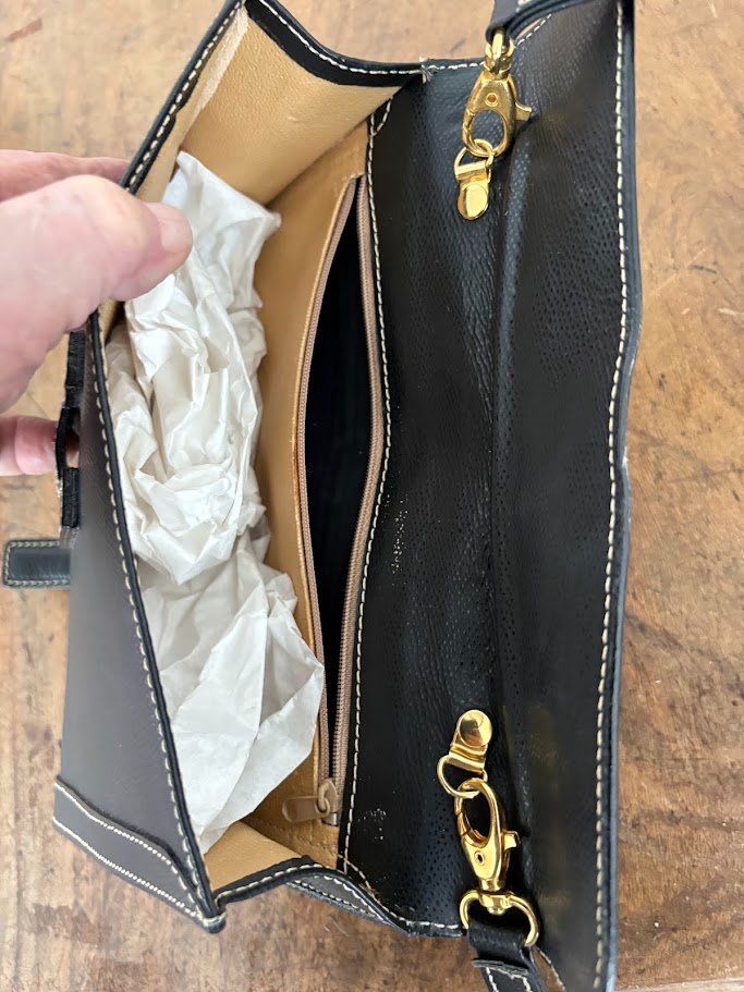 Borse da donna: Tasche Pegasus Clutch, schwarz Leder – Usato da Altdorf UR venduto da Regulo 2
