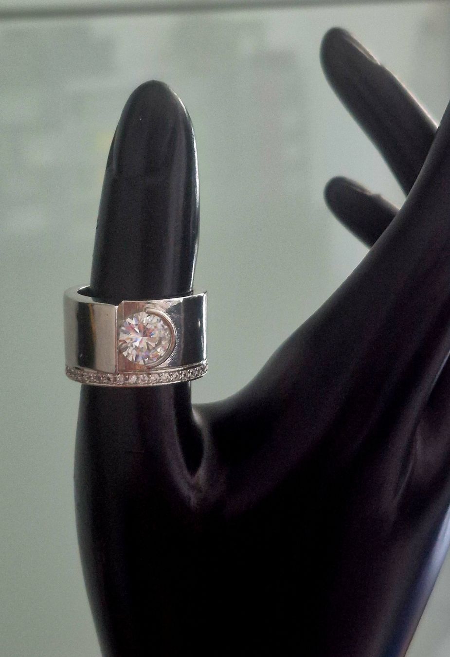 Ringe: Anello con pietre bianche, argento – Neu (gemäss Beschreibung) aus Giubiasco von Stefaniav 2