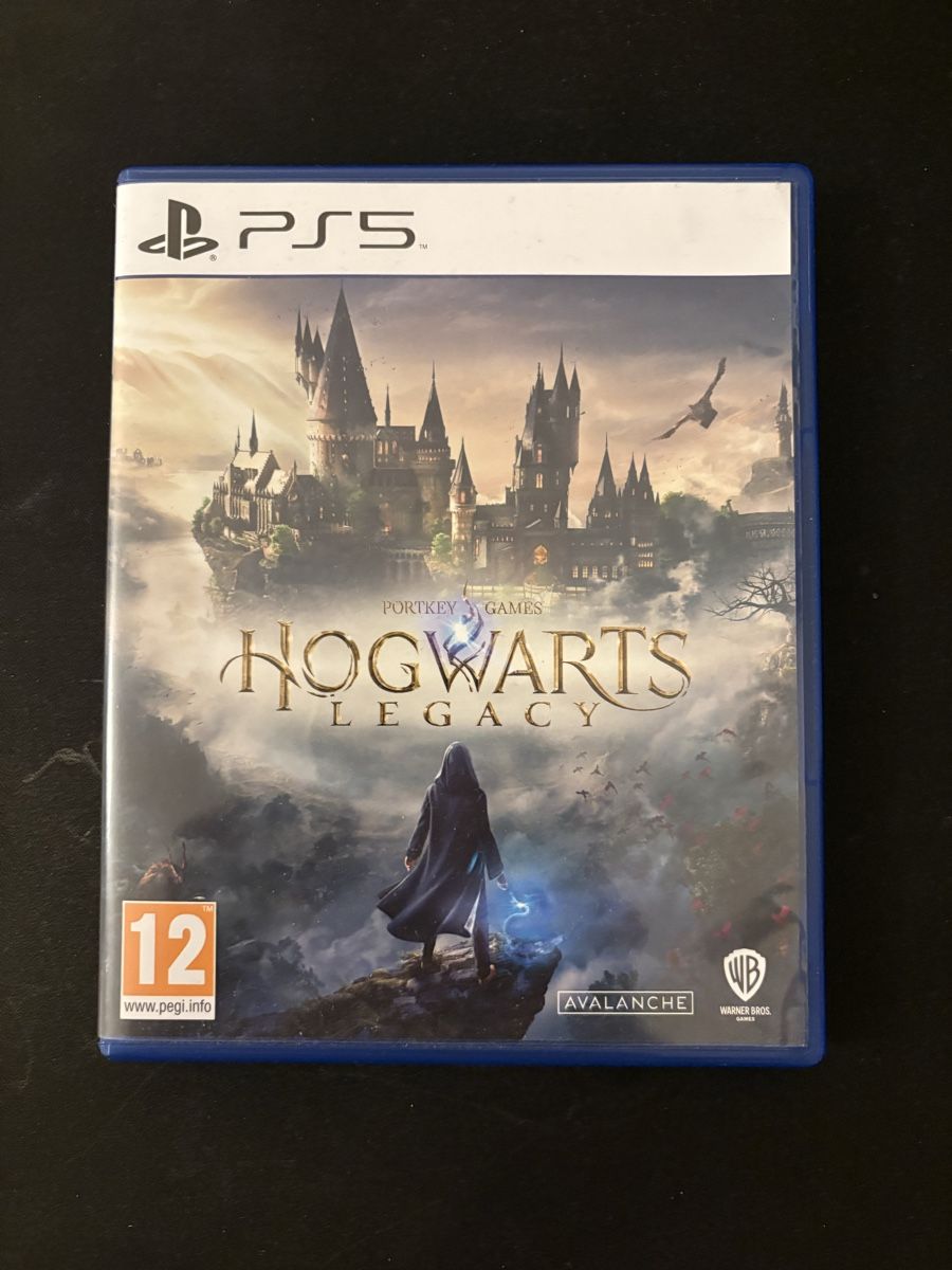 Jeux: Jeu PS5 Hogwarts Legacy  – D'occasion à Genève par Plouffino