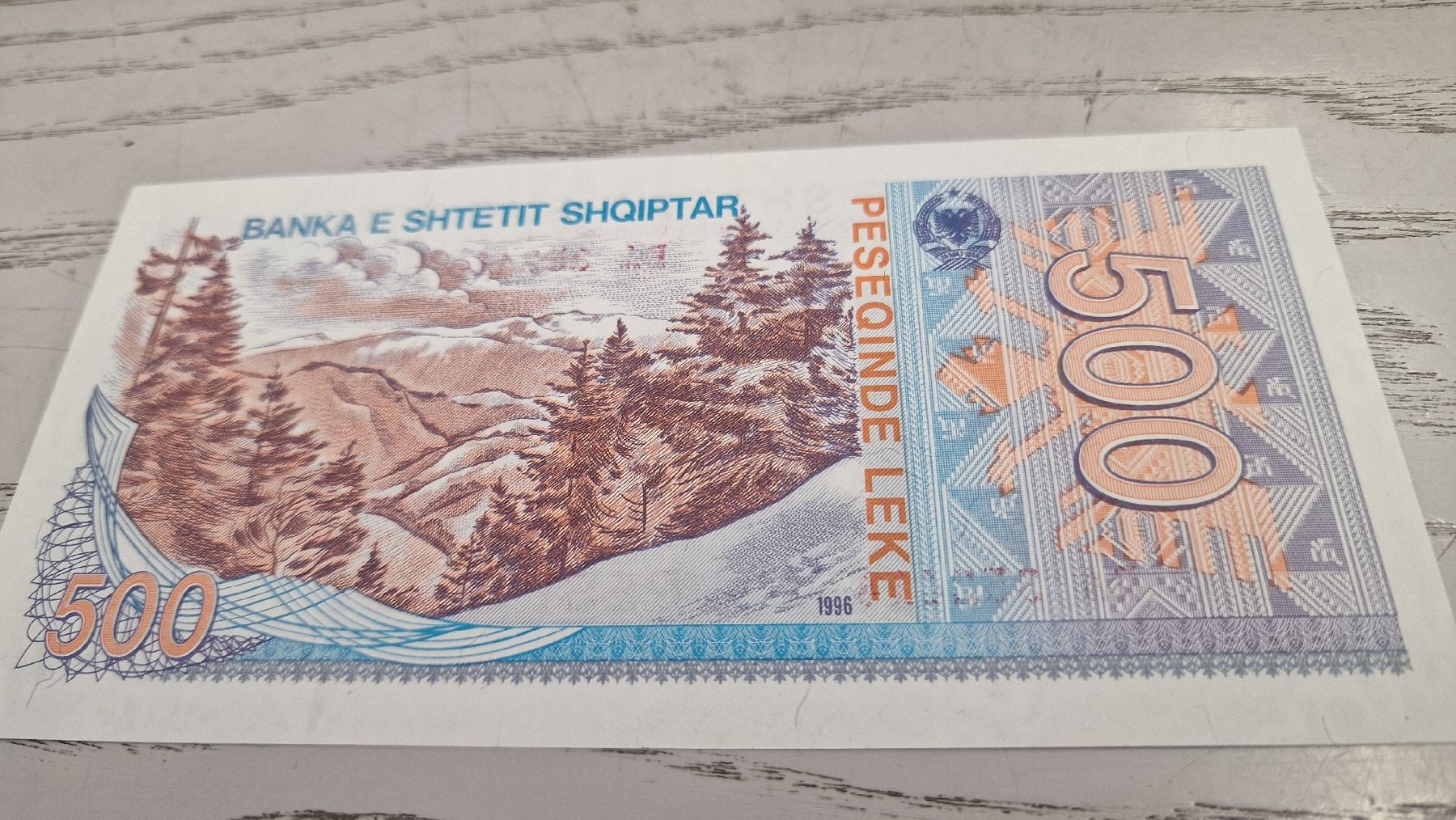 Banconote: Albanien 500 Leke 1996 Banknote  – Nuovo e nell'imballaggio originale da Herisau venduto da Antiques.AR 1