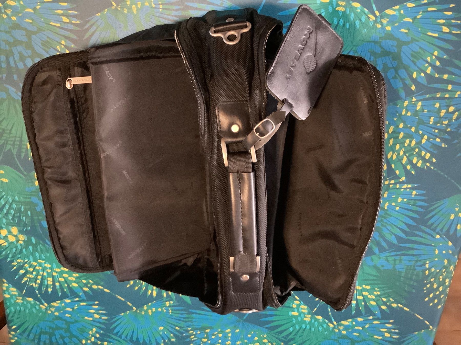 PC: SAC pour ordinateur portable - Comme neuf – Usato da Le Lignon venduto da Gwen77 5
