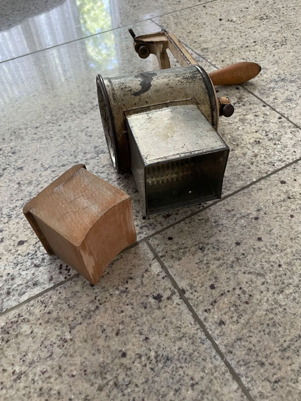Küchengeräte: Raffel Vintage / Antik – Gebraucht aus Zug von Jason_16 3