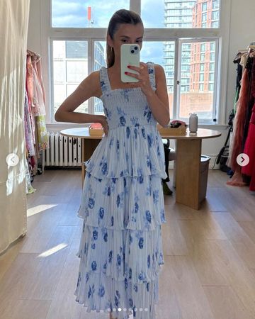 Ganni - Sommerkleid blau weiss geblümt plissiert - Gr. 36