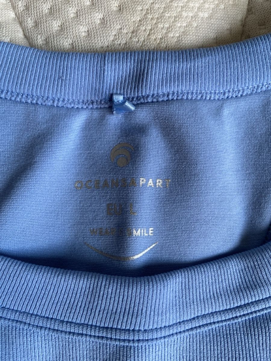 Oceansapart Tops: Oceans Apart Top blau – Gebraucht aus Wettingen von enhuufeguggus 2