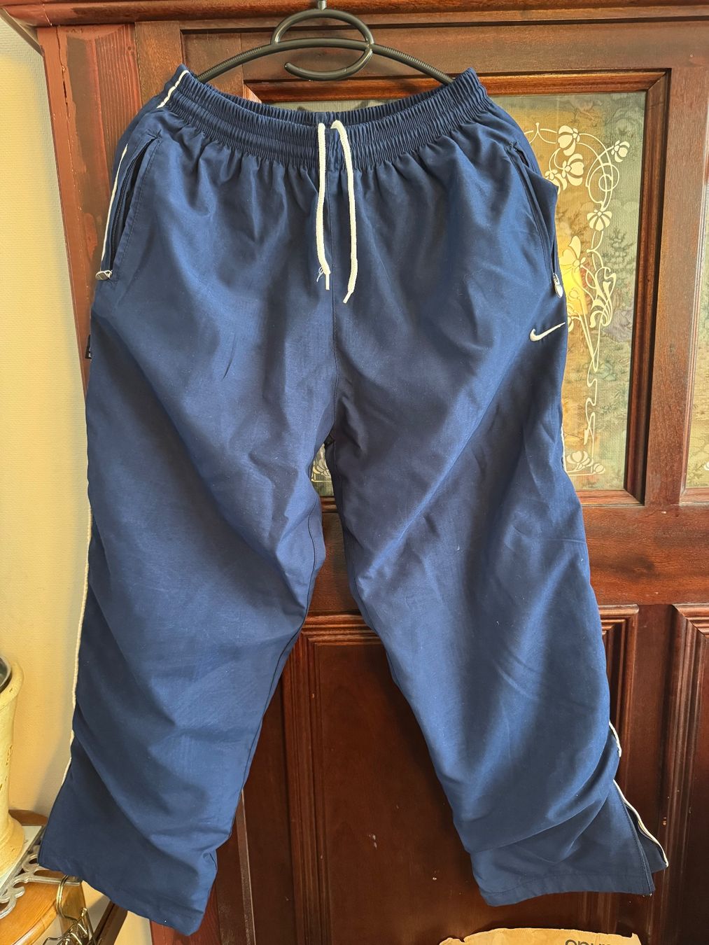 Nike Hosen: Nike Hose Trainerhose – Gebraucht aus Obfelden von cesarina10