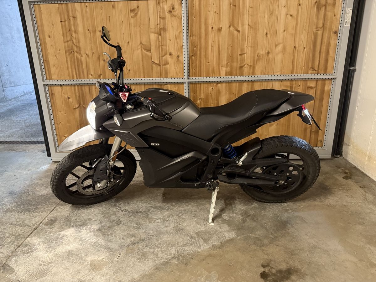 Zero Motorcycles Strada: ZERO DS ZF14.4kW – Usato da Grund b. Gstaad venduto da JOZMEZ