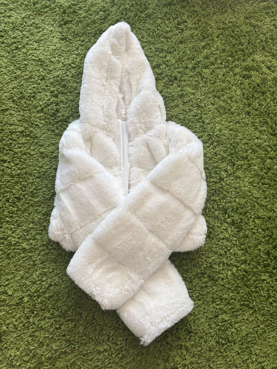 Giacche: Plüschjacke weiss mit Kapuze – Nuovo (secondo la descrizione) da Arbon venduto da Ursula_566 1