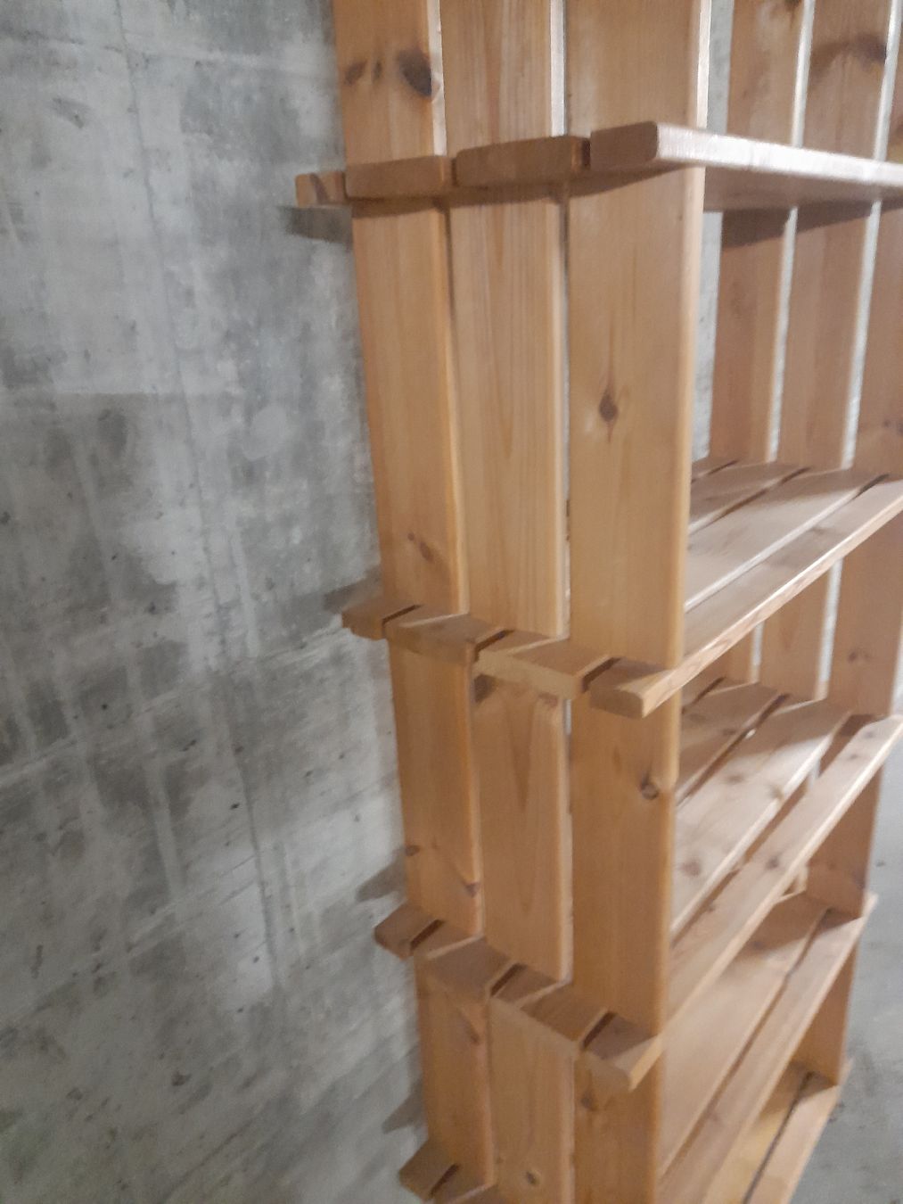 Scaffali: Regal massivholz – Usato da Glattbrugg venduto da B_B