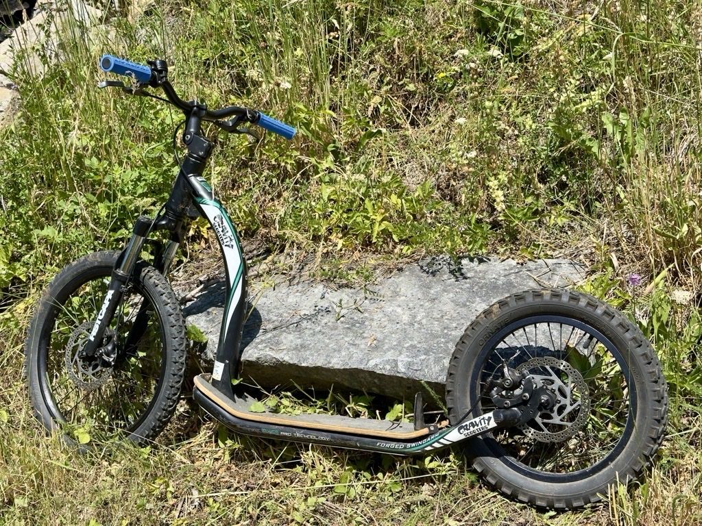 Kickboard: Gravity Kinder Trottinett – Gebraucht aus Winterthur von hoppla 1