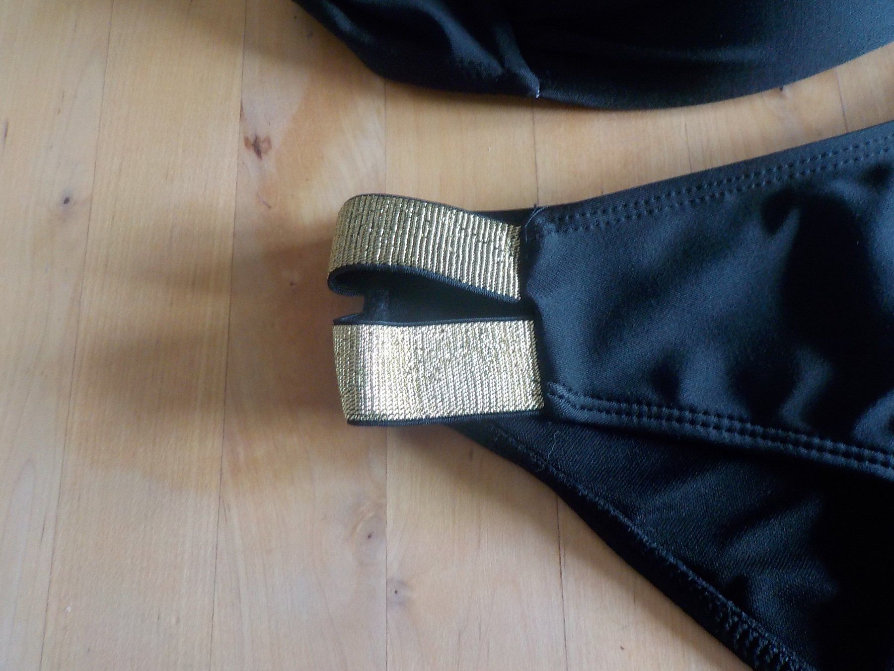 Costumi da bagno & Bikini: Bikini fabrikneu – Nuovo e nell'imballaggio originale da Montlingen venduto da Tasti 5