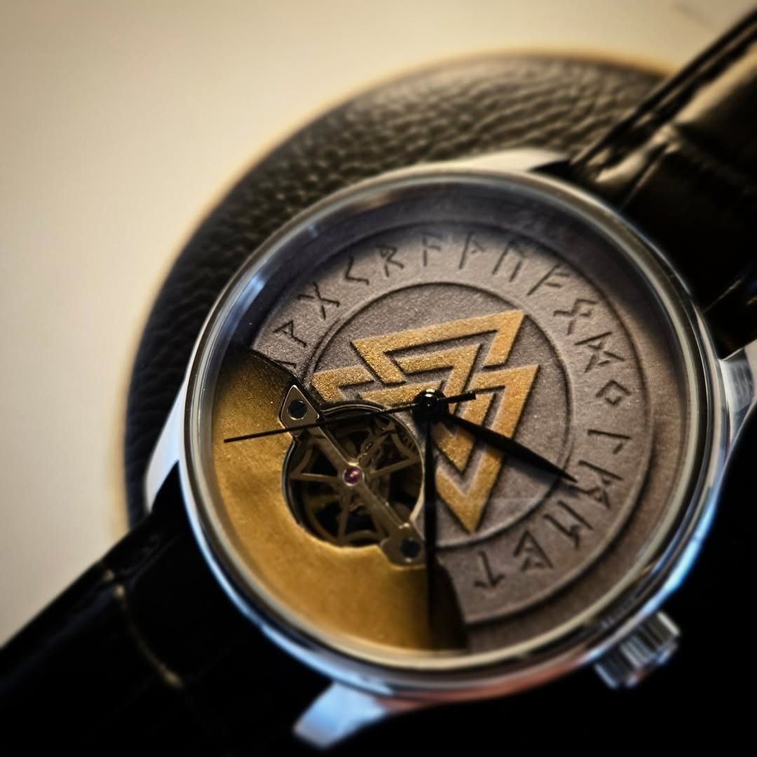 Orologi: Montre "Valknut" – Usato da Delémont venduto da Guerd.Art 2