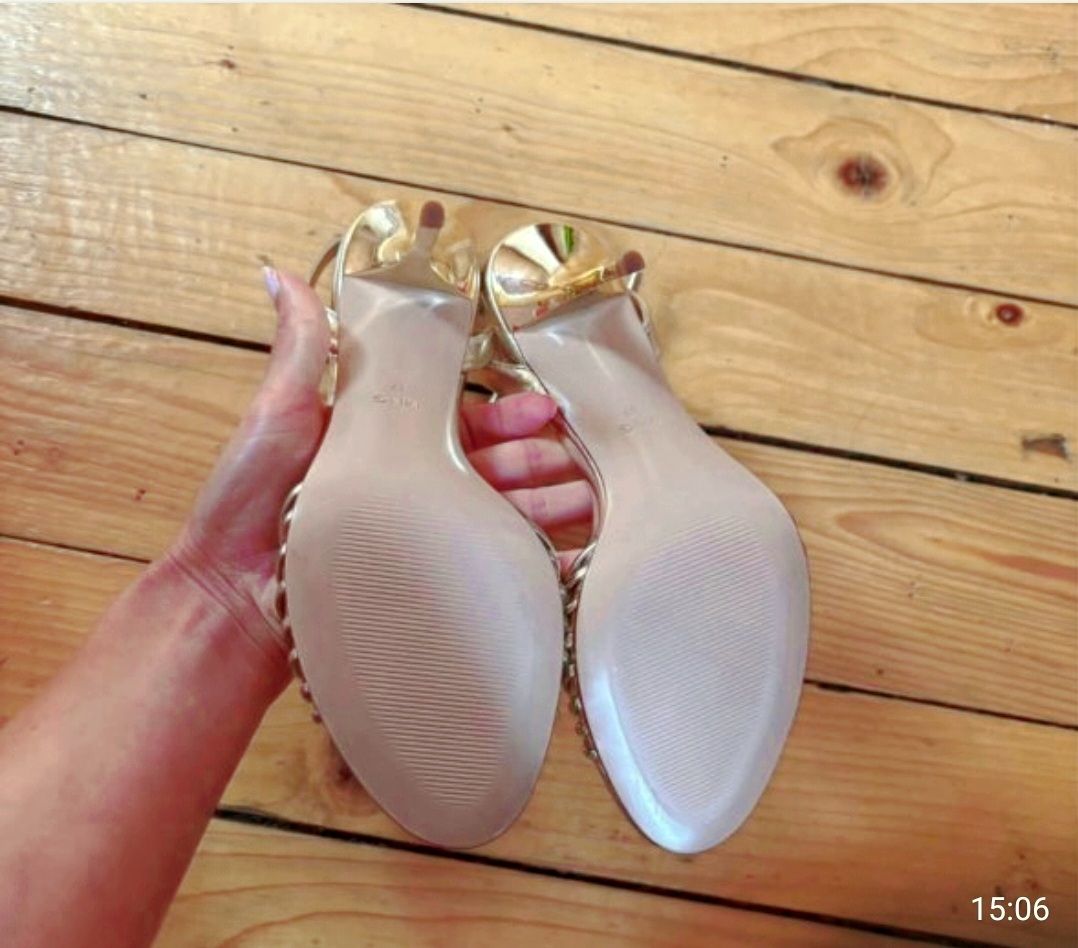 Mango Damenschuhe: Mango, goldene Sandalen, high heels – Neu (gemäss Beschreibung) aus Wädenswil von Christina-Brigitta 2