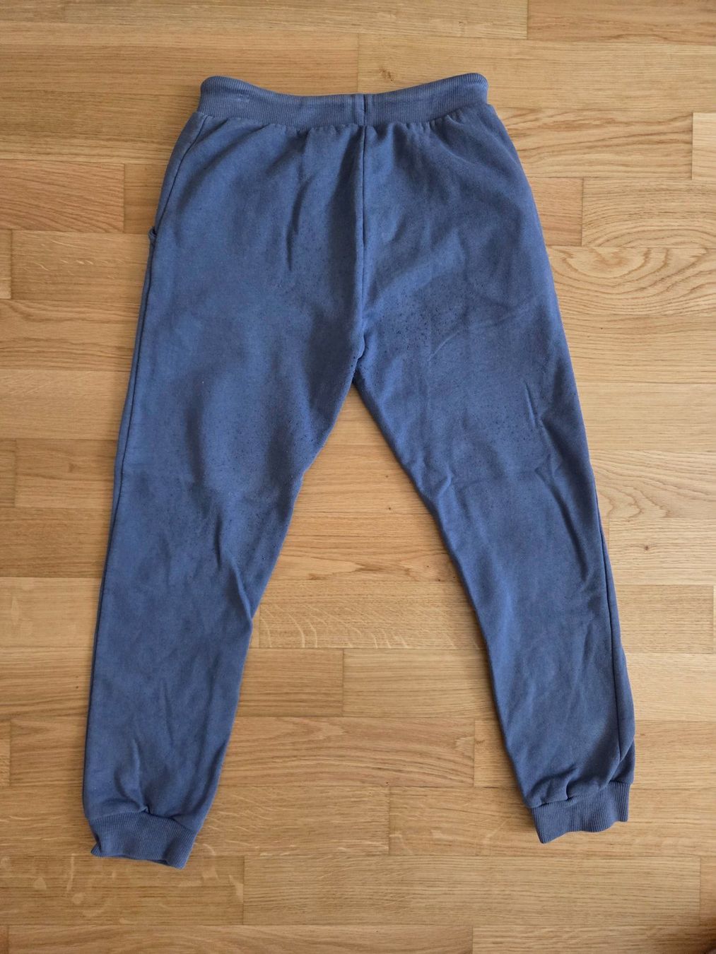 Pantaloni: Jogginghose, Trainerhose Gr. 140 – Usato da Glattpark(Opfikon) venduto da dememora 1