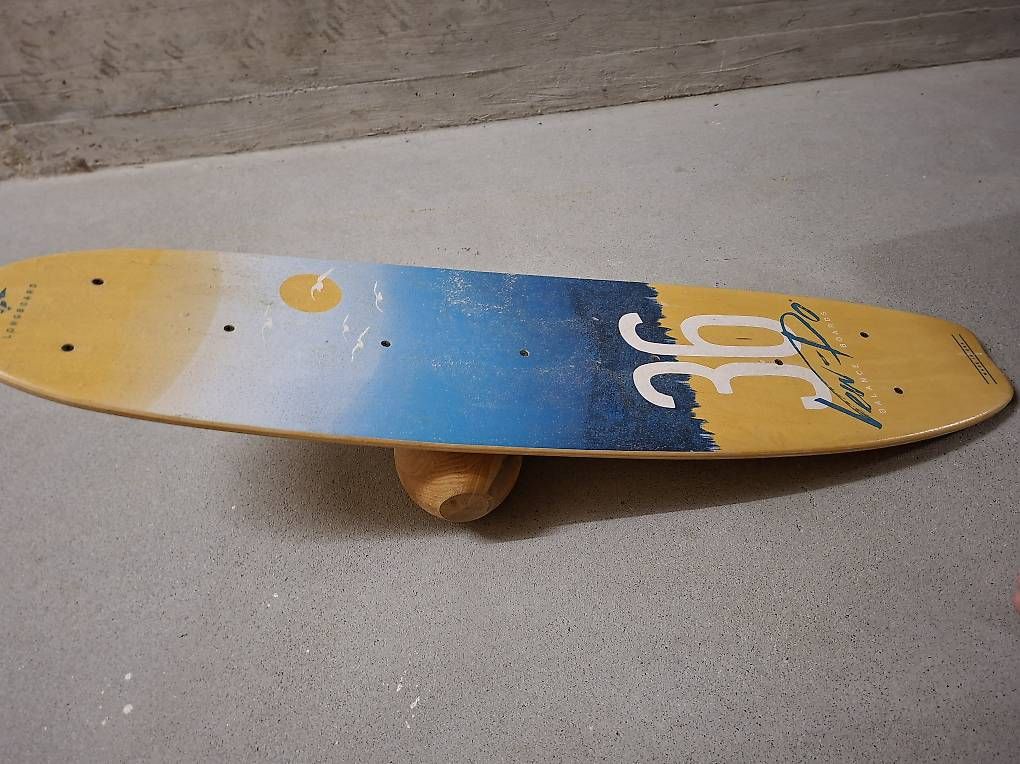 Skateboards: Vew-Do Balance Board 36 Longboard mit Rolle – Usato da Affoltern am Albis venduto da Feather 2