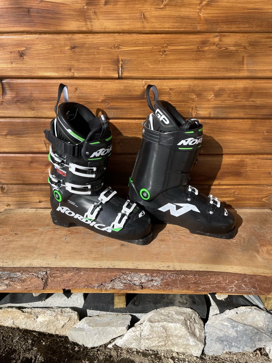 Nordica Scarpe da uomo: Nordica Dobermann GP130 – Nuovo (secondo la descrizione) da Erde venduto da tac_75wp 1