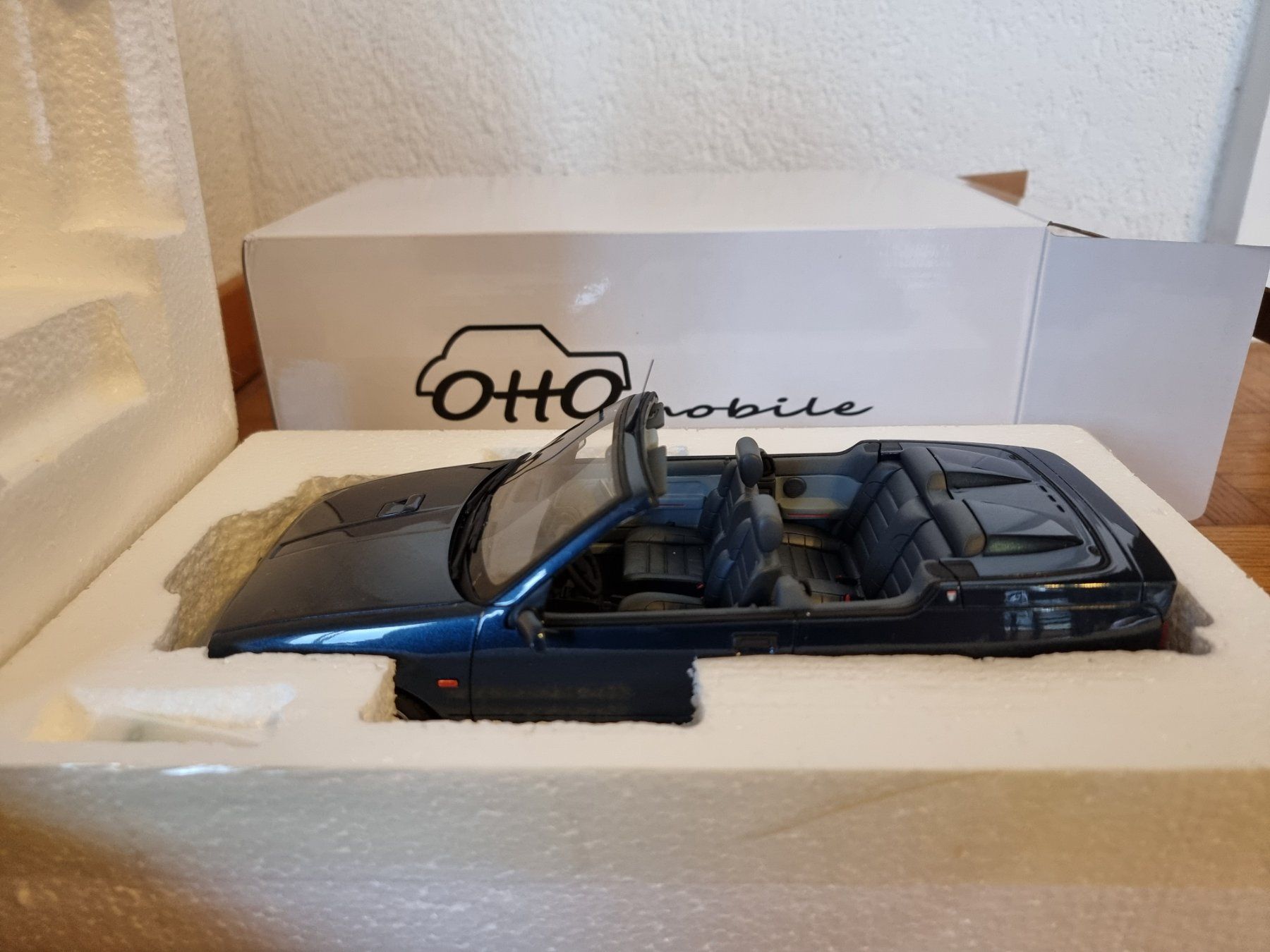 Renault Modellini d'auto: 1/18 OTTO Renault 19  16S Cabriolet – Usato da Chateau d'Oex venduto da sam_58r2 2