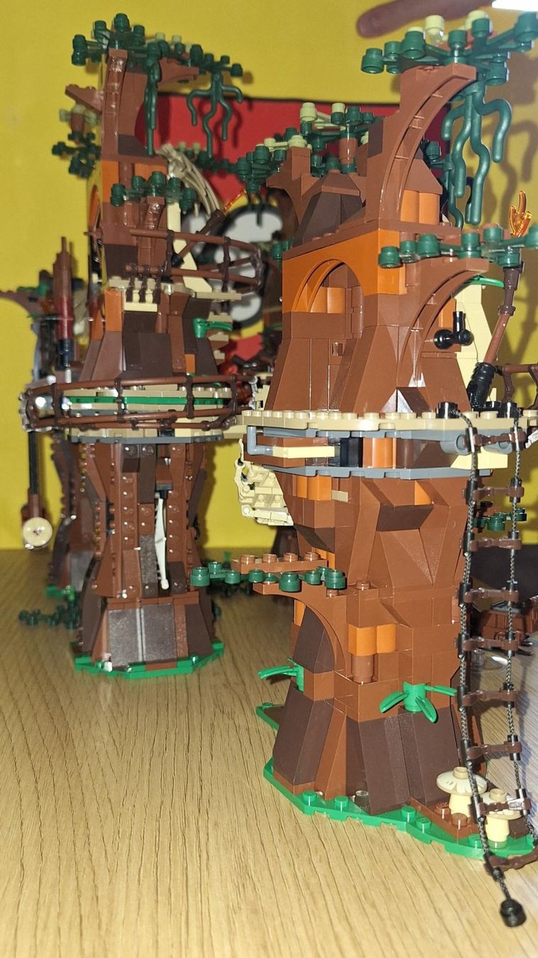 Lego Jeux de construction: Lego 10236 EWOK VILLAGE – D'occasion à Genève par BrickFanGe 6