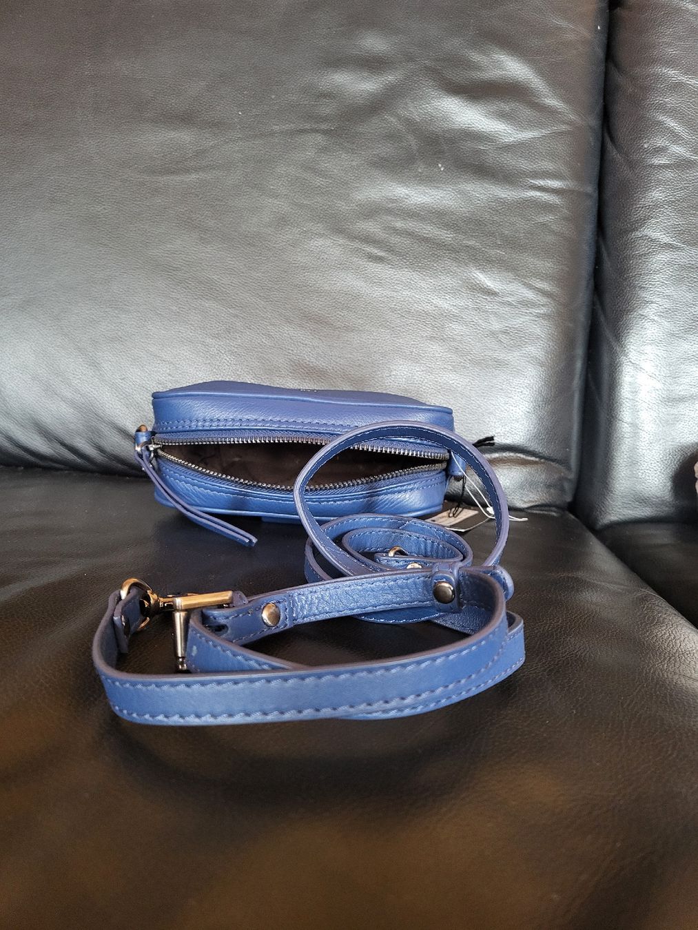 Braun Büffel Taschen für Damen: Braun Büffel Tasche – Neu und originalverpackt aus Zweisimmen von Adorable 2