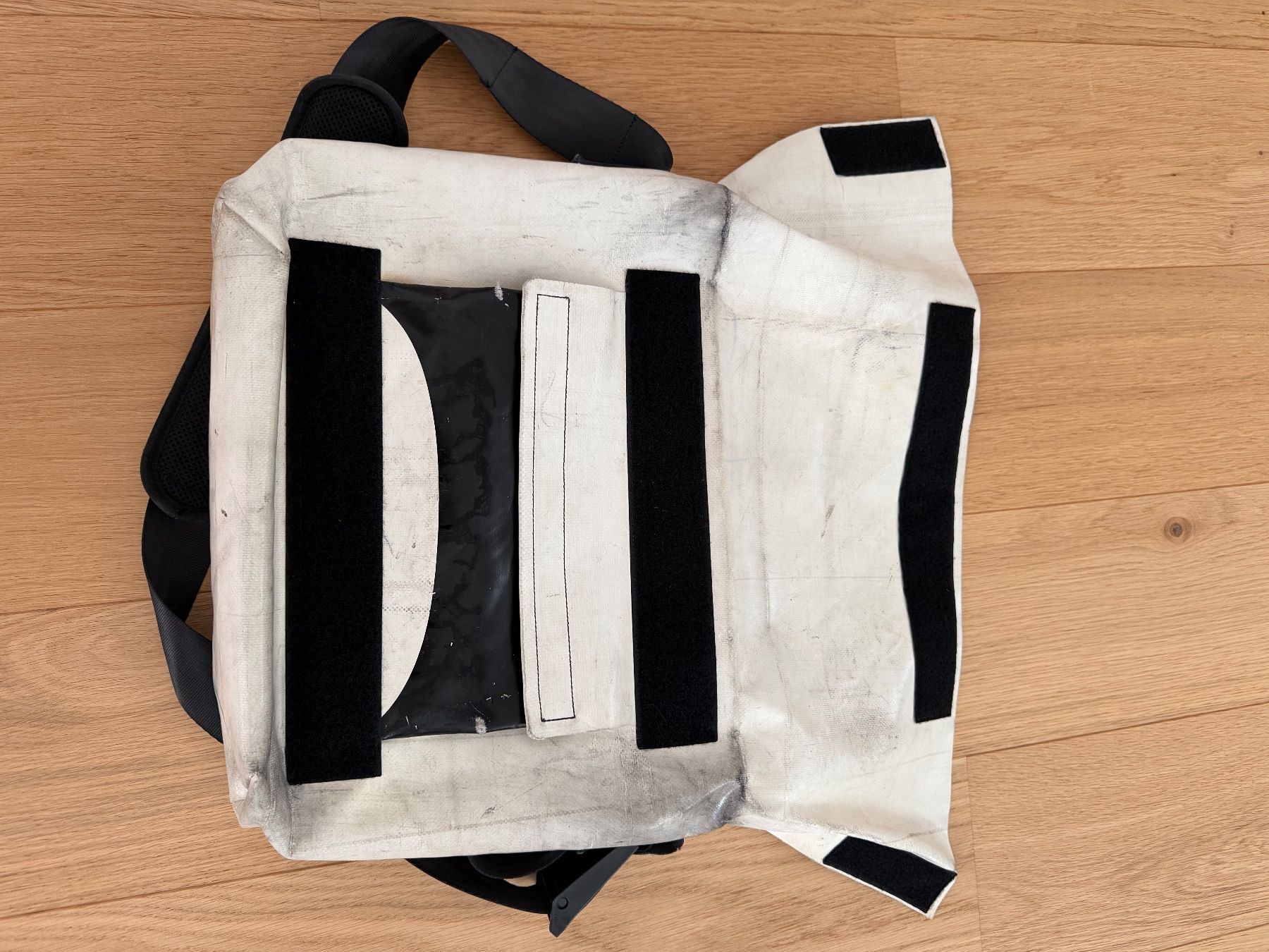 Freitag Taschen: Freitag Umhängetasche Modell Dexter – Gebraucht aus Bürglen UR von Erwin-Edith 3