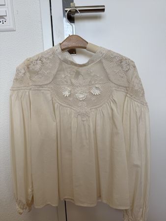 Romantische Zara Bluse aus 100 % Baumwolle – wie neu  S