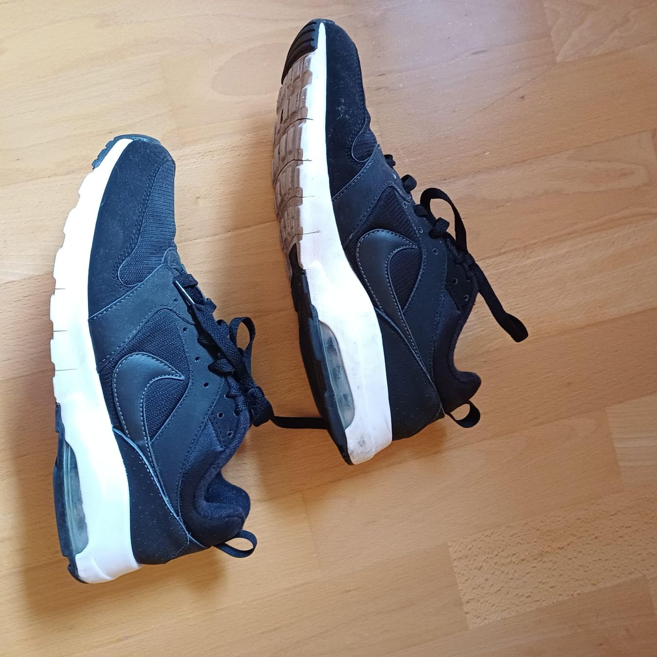 Nike Scarpe da uomo: Schuhe Nike – Usato da Thun venduto da ban_5tq7 1