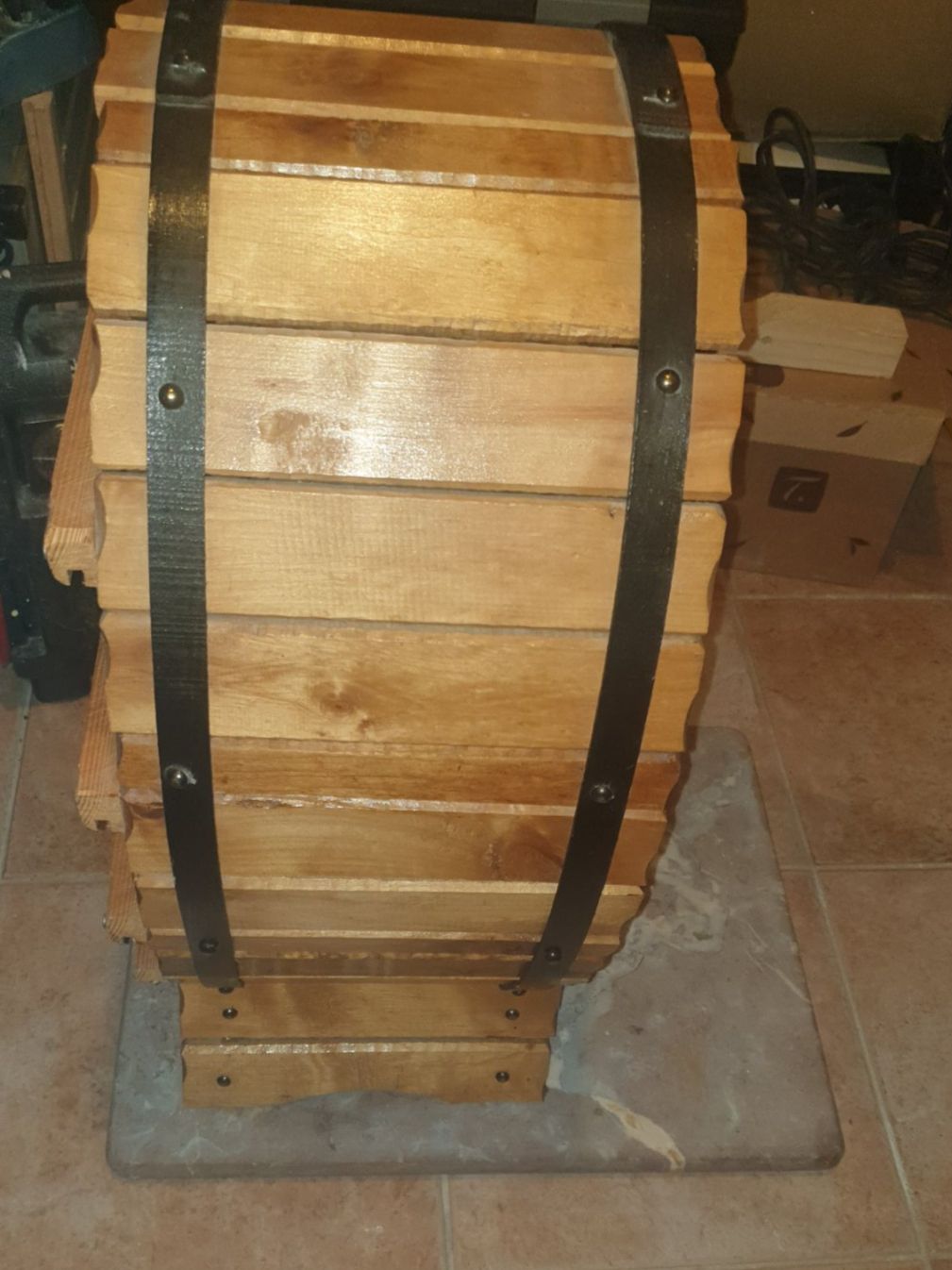 Wein: Range Bouteilles en Bois, Style Tonneau, Rustique et Unique! – Gebraucht aus Rennaz von nunofilipe13 2