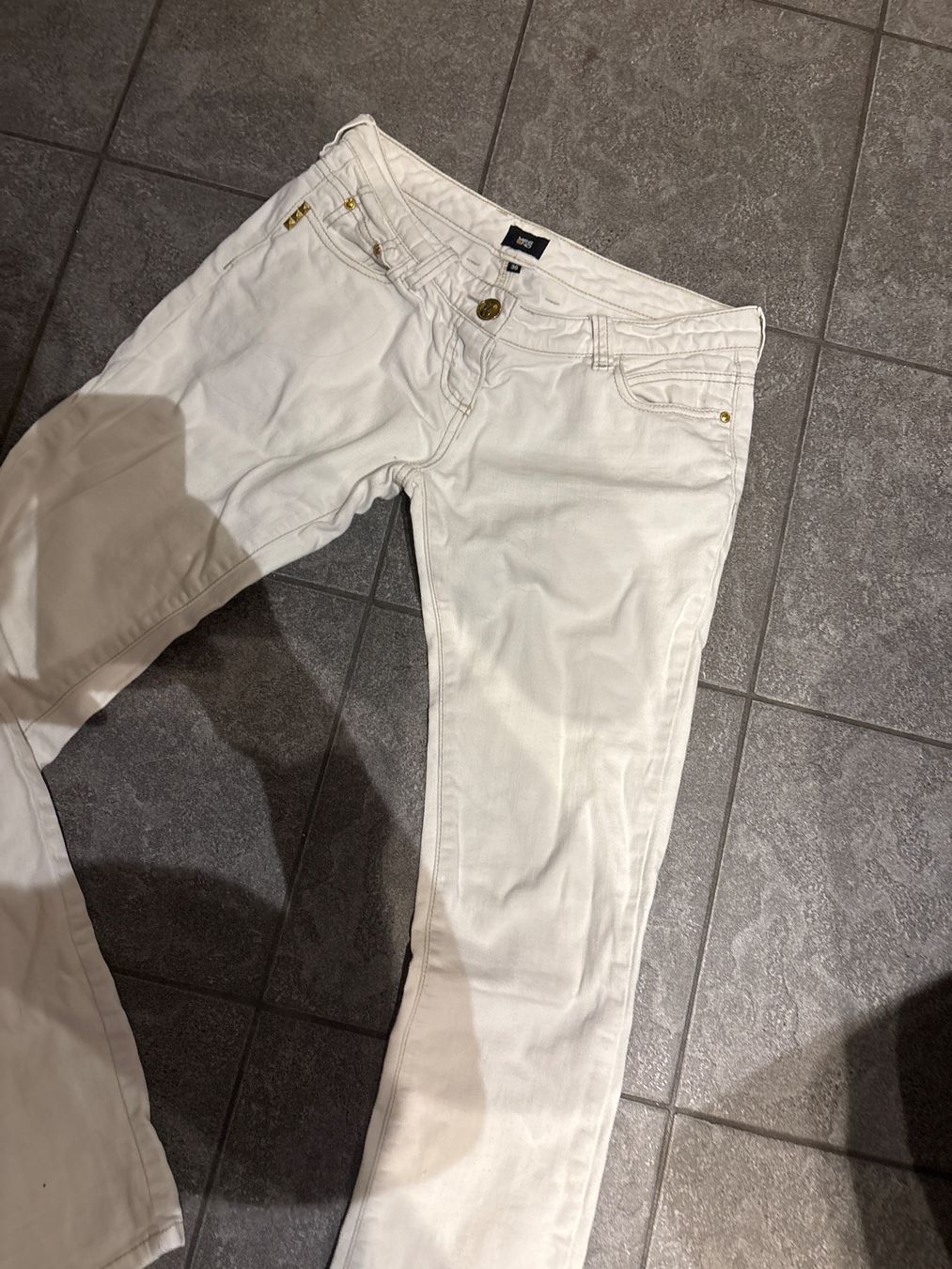 Jeans: Weisse Damenenjeans Gr. 38 – Gebraucht aus Andwil SG von schmei 1