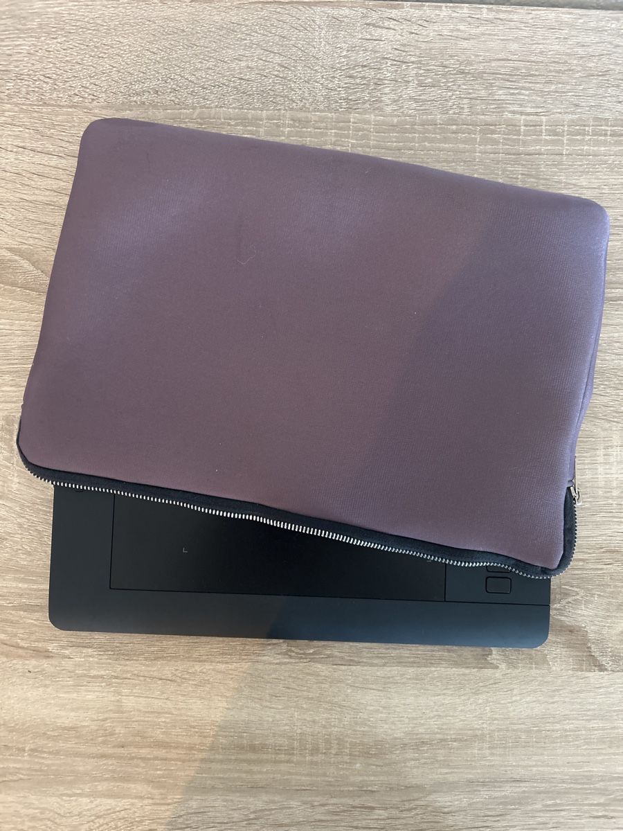 Tablet PC: Wacom intuos PRO small pen tablet – Usato da Zürich venduto da Chiara_mc 9