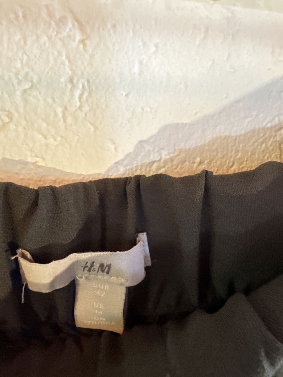 H&M Pantaloni: Culotte – Usato da Rohrbachgraben venduto da kae_5lhf 1