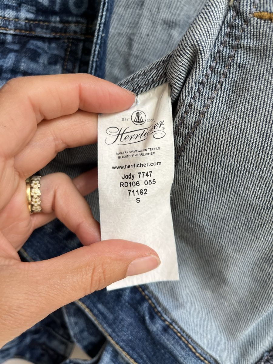 Jacken: Herrlicher Jeansjacke im Lettering-Style – Gebraucht aus Zeiningen von man_69cj 3