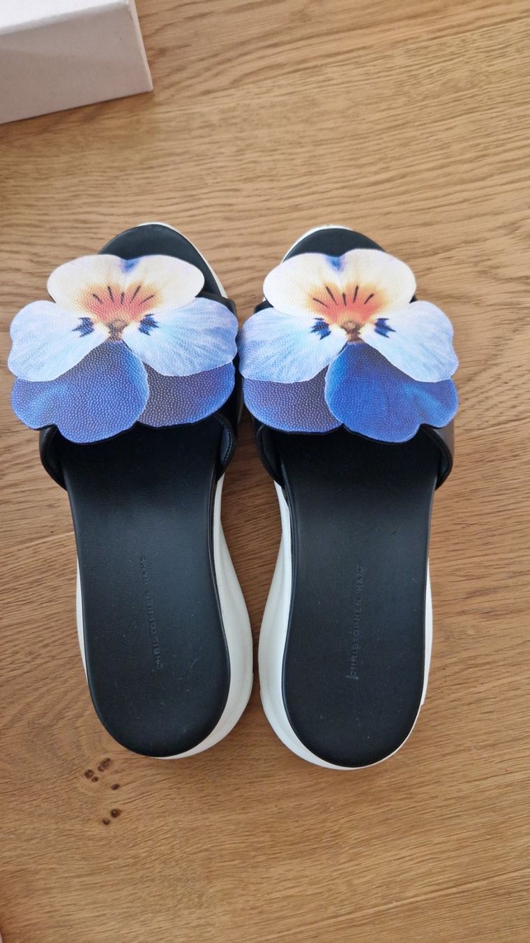 Scarpe da donna: Christopher Kane Slides Platform Blume Leder Gr. 38 – Nuovo e nell'imballaggio originale da Erlinsbach SO venduto da ULIKH 1