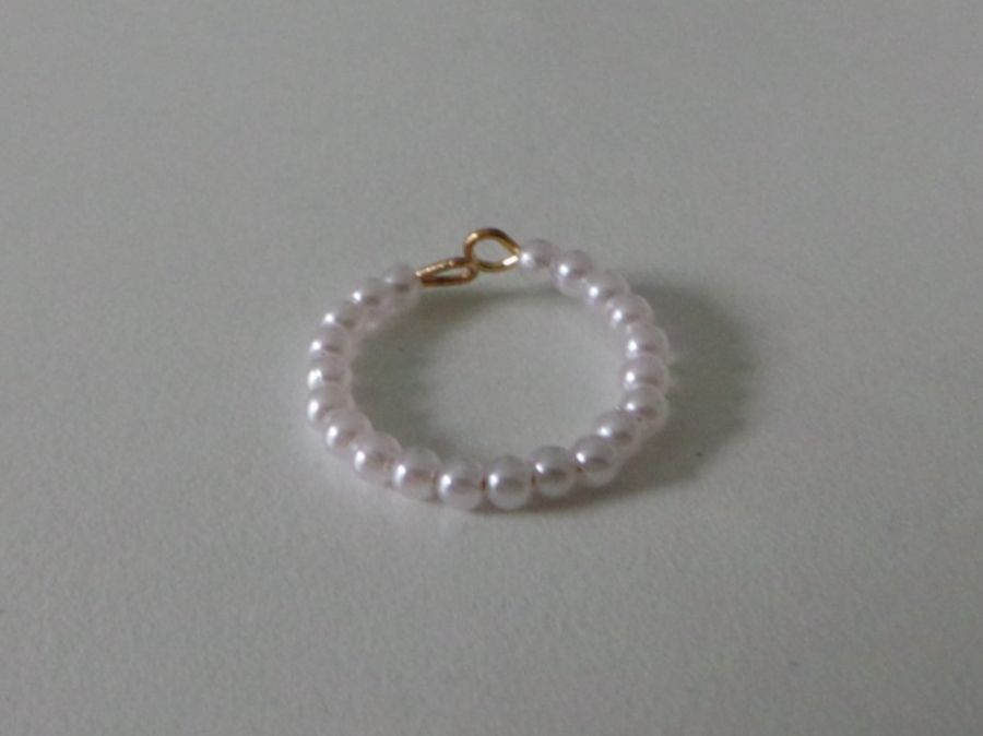 Ringe: Ring goldfarbig, Kunstperlen rundum U53 – Neu (gemäss Beschreibung) aus Flamatt von Tattoo18 1