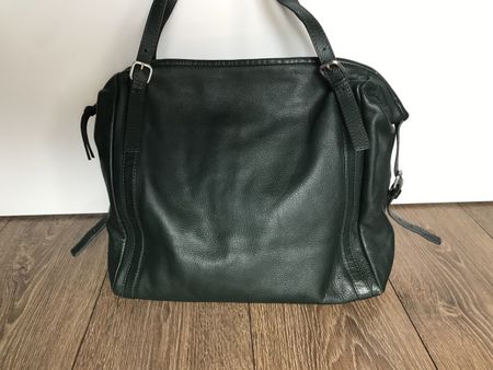 Sac à main NULU en cuir vert foncé - Élégant!