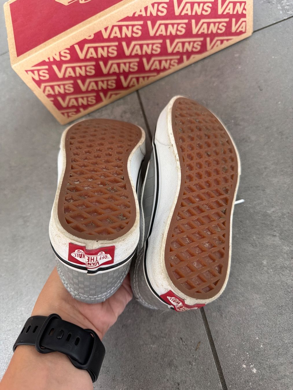 Vans Chaussures hommes: Vans Sneakers Ward, wie neu!! – Neuf (Voir description) à Steffisburg par elle013 3