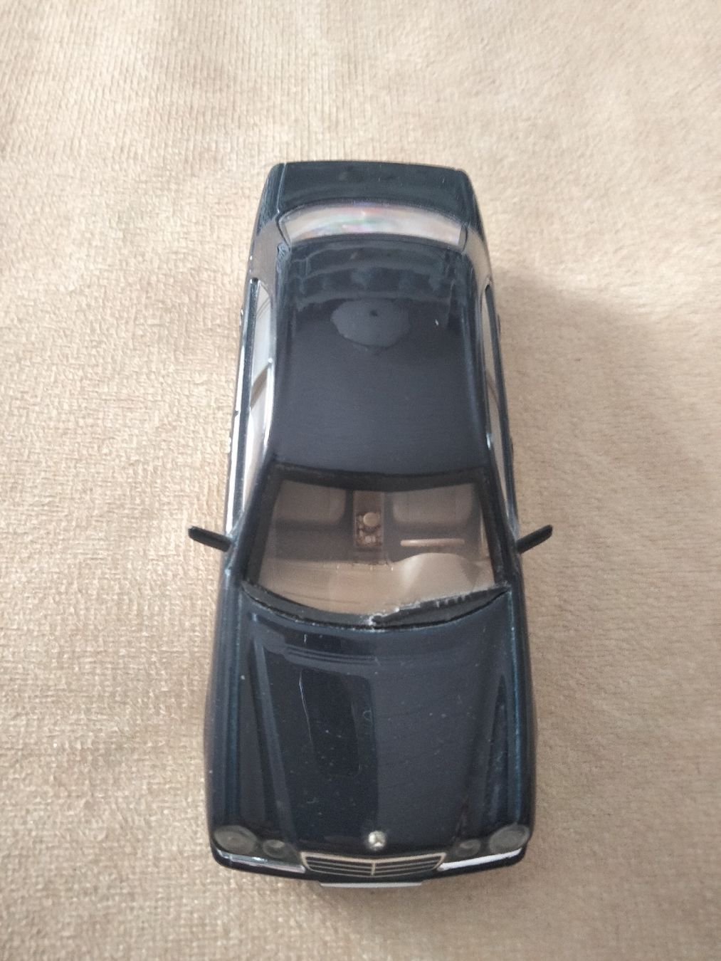 Mercedes-Benz Modellini d'auto: Modellauto Mercedes-Benz E320 Avantgarde E-Klasse schwarz – Usato da Küsnacht ZH venduto da turtlehouse 3