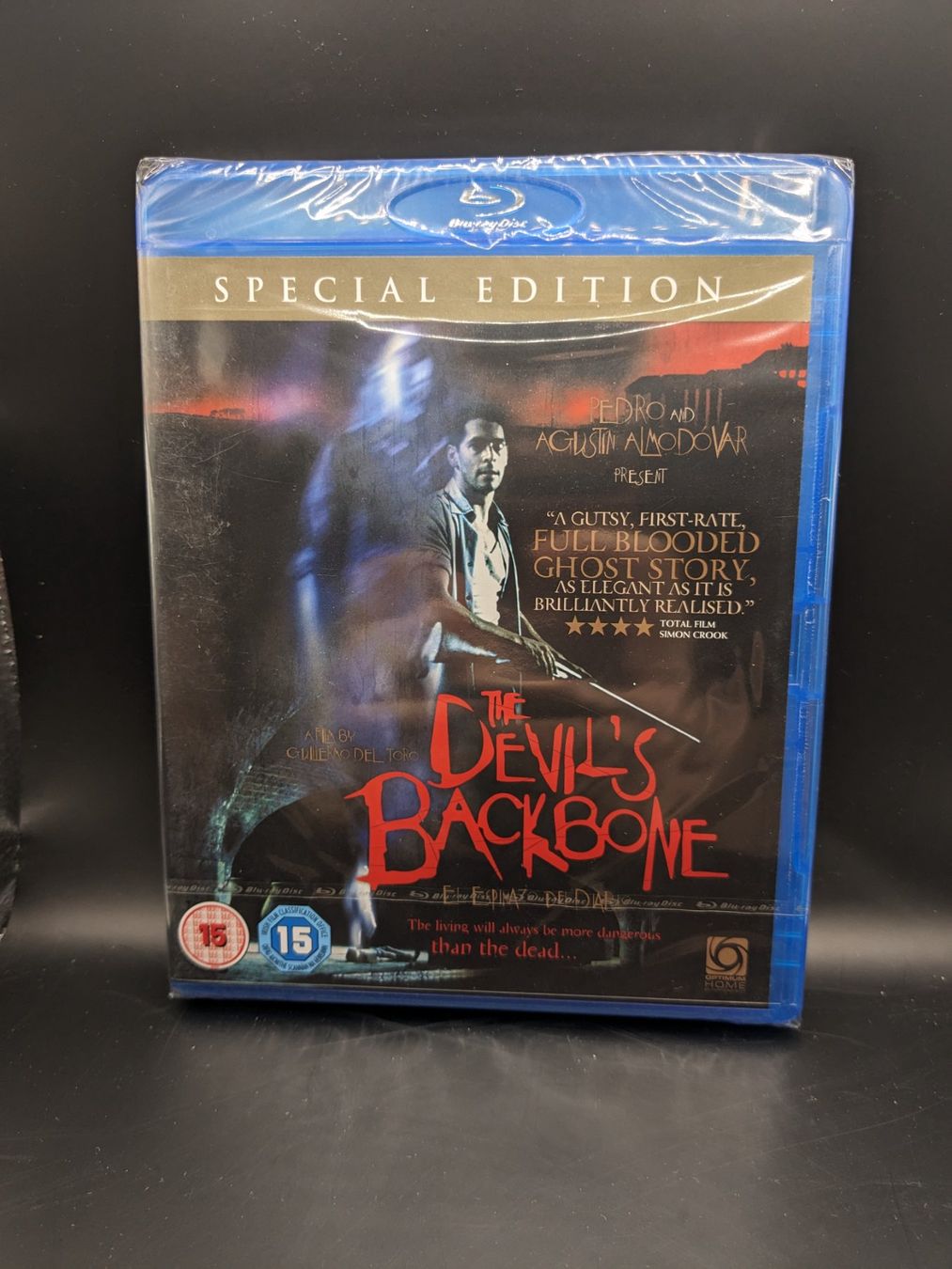 Alle DVDs: The Devil's Backbone - Horror - Blu Ray - Neu OVP – Neu und originalverpackt aus Hünenberg See von SpecialEditionGaming