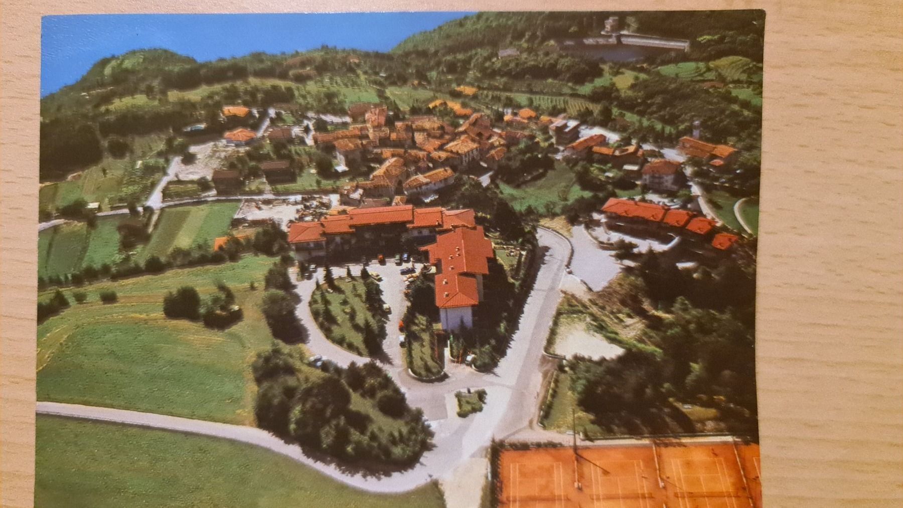 Cartoline postali: Ansichtskarte Hotel Pineta Campi Gardasee – Usato da Dintikon venduto da Vexi
