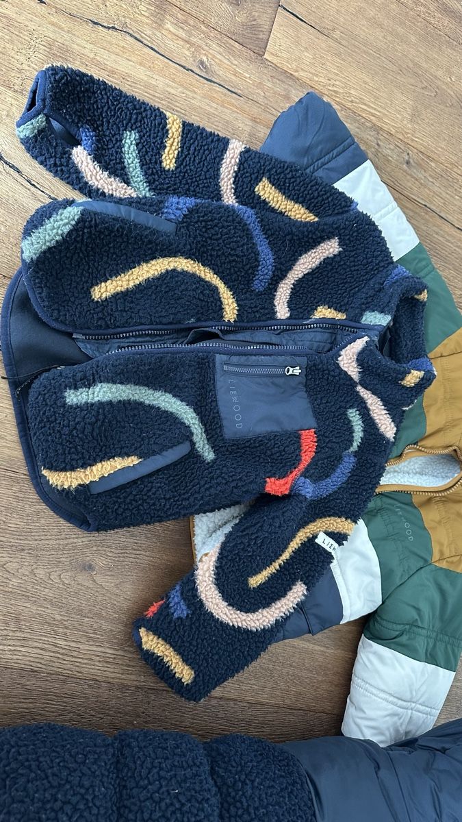 Liewood Jacken & Mäntel: Liewood Puffer Jacket Bundle - Size 104 - Winter Ready! – Gebraucht aus Küssnacht am Rigi von hor_dpb7 2