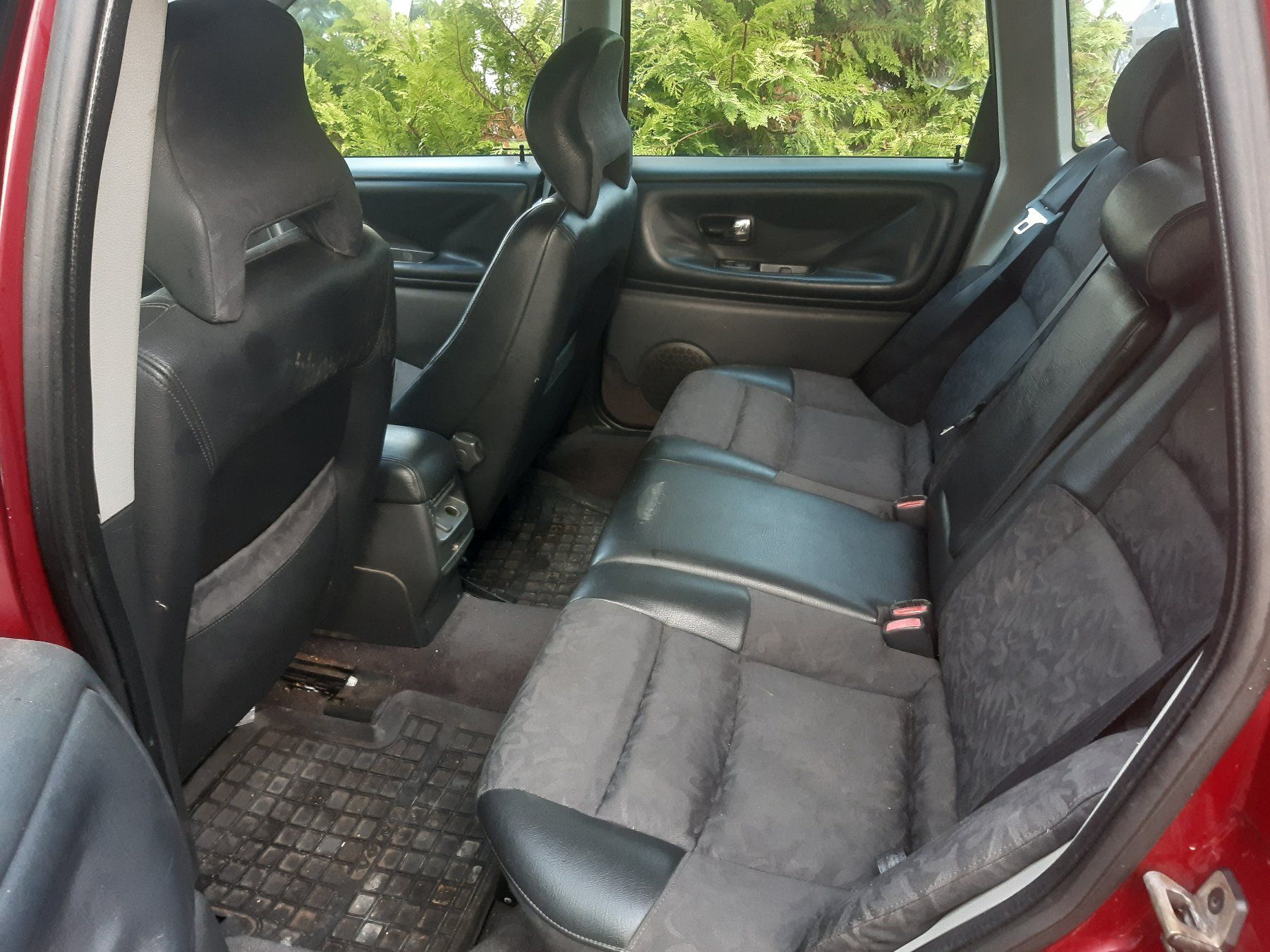 Volvo Autos: Volvo V70 2.5 10V – D'occasion à Elgg par Oldie67 7