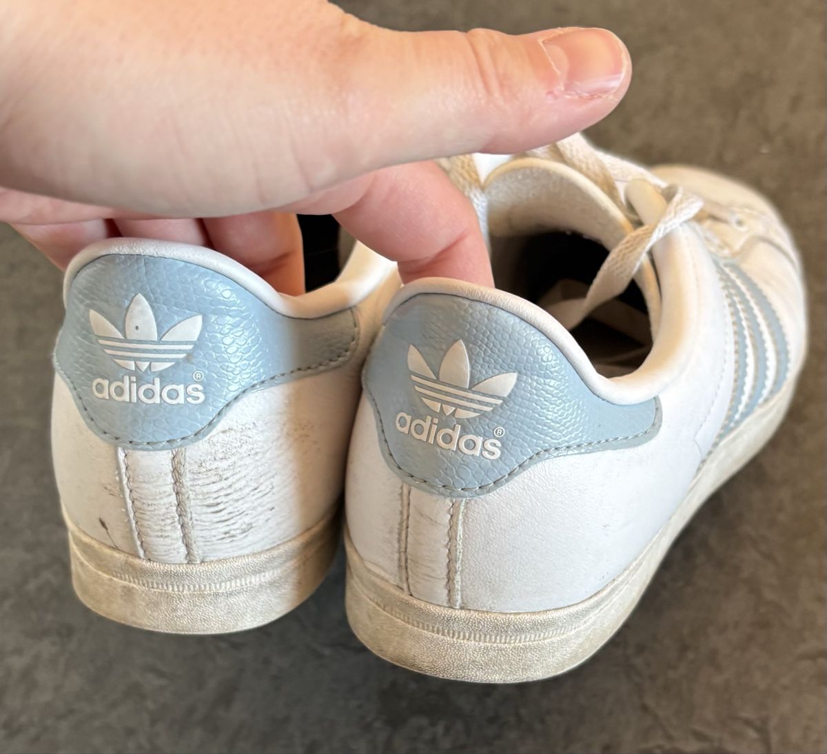 Adidas Damenschuhe: Adidas Sneaker  – Gebraucht aus Bettlach von ann_t6wp 1