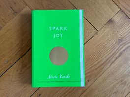 Spark Joy Marie Kondo (Englisch)
