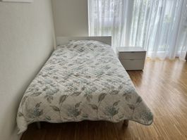 Elegantes Schlafzimmer Komplettset in Weiss