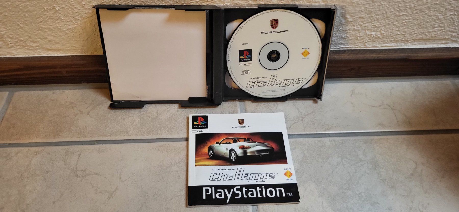 Sony Giochi: PS1 Spiel – Porsche Challenge – Usato da Münsingen venduto da Heroism2010 2