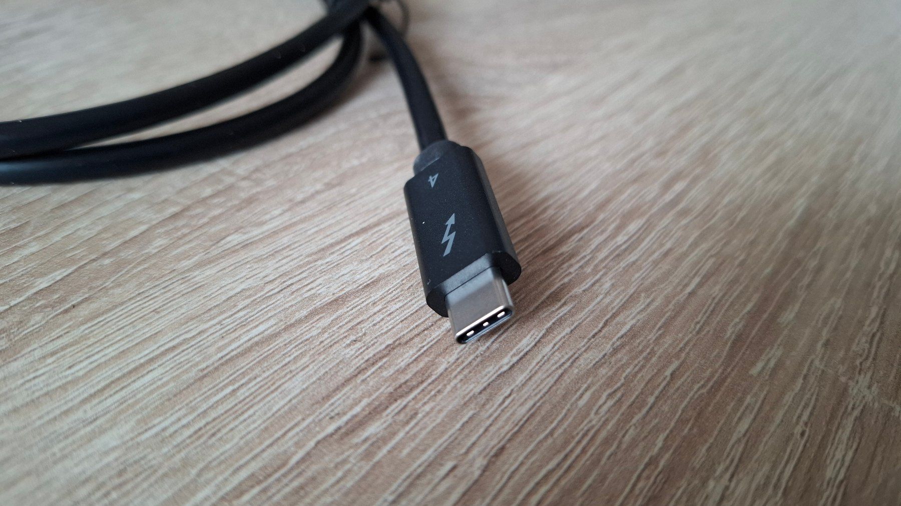 Hewlett Packard Docking station: HP Thunderbolt 4 100W G6 Dock – Usato da Lützelflüh-Goldb venduto da Noir7.pk 8